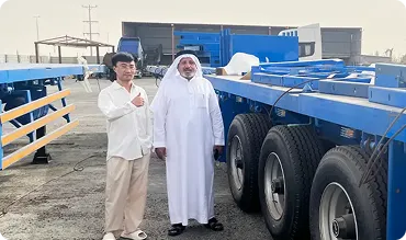 Hydraulischer Kippsattelauflieger für Bauvorhaben in Saudi-Arabien