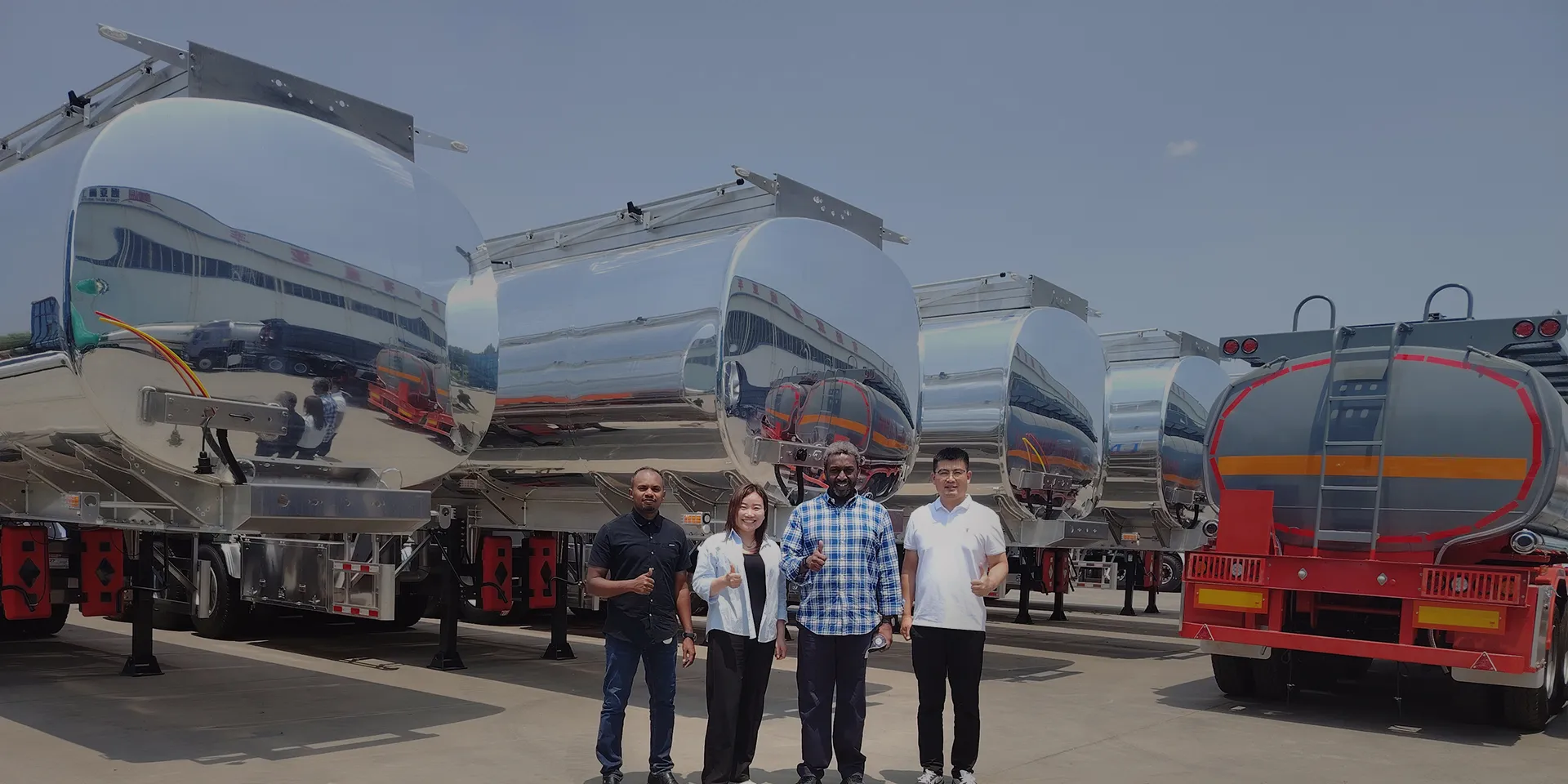 chenlu-trailer-customer