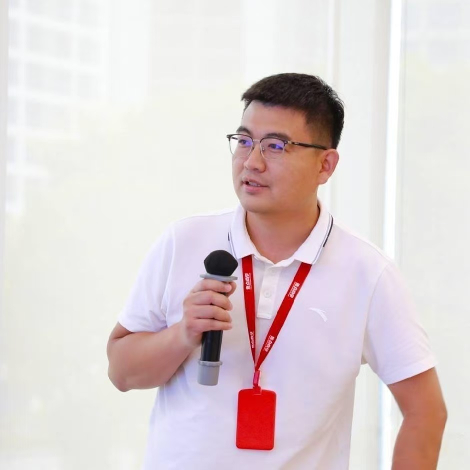 chenlu-Gründer :Leon Qiu